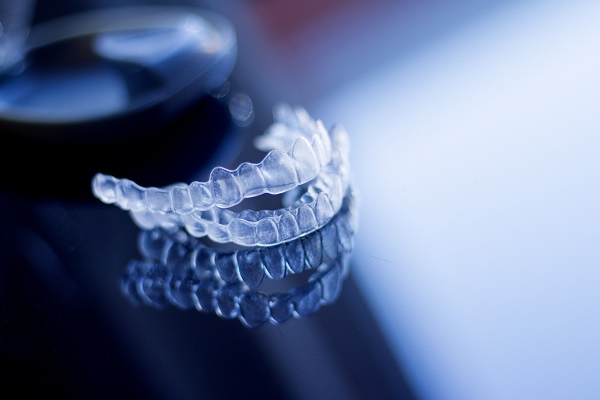 The Main Differences Between Clear Aligners And Traditional Braces